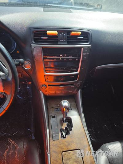 2011 Lexus IS 250 Sedan - zdjęcie 11 z 18 - miniatura
