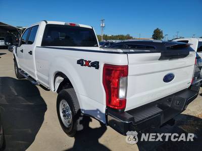 2017 Ford Super Duty F-250 XL Crew Cab Long Bed - zdjęcie 6 z 20 - miniatura
