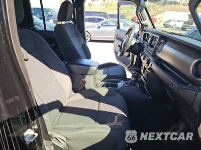 2022 Jeep Gladiator Sport Crew Cab Medium Bed - zdjęcie 8 z 30 - miniatura