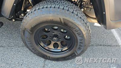 2022 Jeep Gladiator Sport Crew Cab Medium Bed - zdjęcie 21 z 30 - miniatura