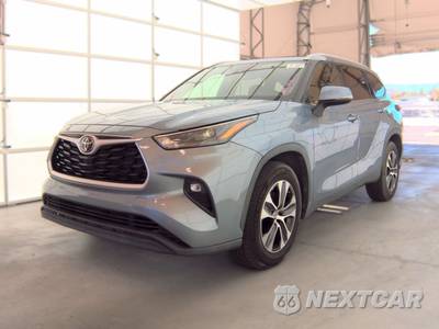 2022 Toyota Highlander XLE - zdjęcie 1 z 25 - miniatura