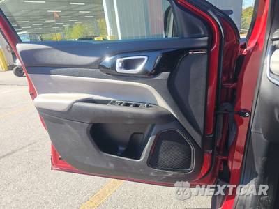 2023 Jeep Compass Limited - zdjęcie 9 z 29 - miniatura
