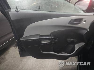 2018 Chevrolet Sonic LS Sedan 1SB - zdjęcie 9 z 31 - miniatura
