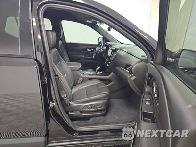2022 Chevrolet Traverse RS 2LT - zdjęcie 8 z 25 - miniatura