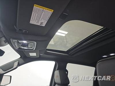 2022 Chevrolet Silverado 1500 High Country Crew Cab Short Bed 3LZ - zdjęcie 18 z 29 - miniatura