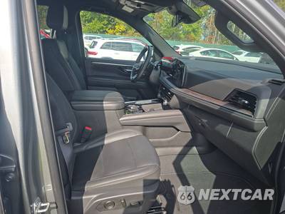 2025 Chevrolet Tahoe Z71 2Z7 - zdjęcie 8 z 20 - miniatura