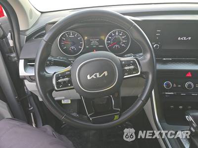 2023 Kia Carnival MPV LX w/ Seat Package 121.7" WB - zdjęcie 10 z 26 - miniatura