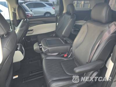 2023 Kia Carnival MPV LX w/ Seat Package 121.7" WB - zdjęcie 13 z 26 - miniatura