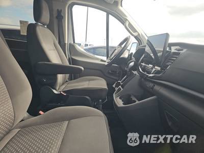 2026 Ford Transit Passenger Van XLT Low Roof 148.0" WB - zdjęcie 8 z 17 - miniatura