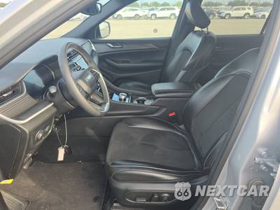 2024 Jeep Grand Cherokee L Altitude - zdjęcie 7 z 26 - miniatura