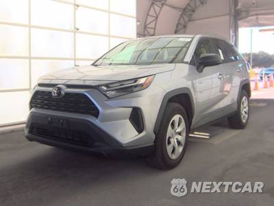 2025 Toyota RAV4 LE - zdjęcie 1 z 19 - miniatura
