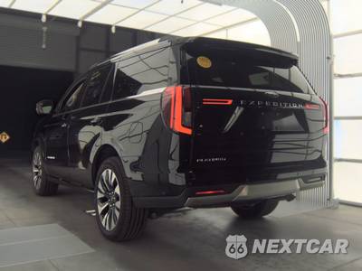 2025 Ford Expedition Platinum - zdjęcie 6 z 29 - miniatura