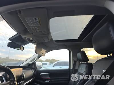2025 Ford Expedition Platinum - zdjęcie 21 z 29 - miniatura