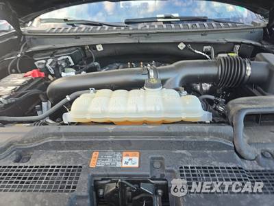 2025 Ford Expedition Platinum - zdjęcie 16 z 29 - miniatura