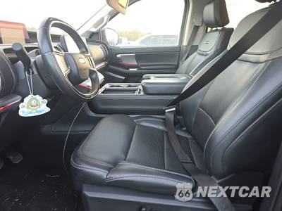 2025 Ford Expedition Platinum - zdjęcie 7 z 29 - miniatura