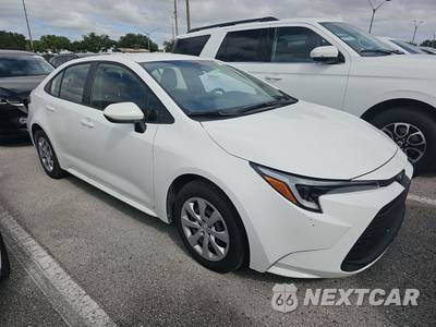 2026 Toyota Corolla Hybrid LE Sedan - zdjęcie 3 z 32 - miniatura