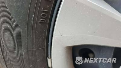 2026 Toyota Corolla Hybrid LE Sedan - zdjęcie 18 z 32 - miniatura