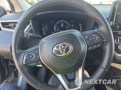 2026 Toyota Corolla Cross LE - zdjęcie 10 z 21 - miniatura