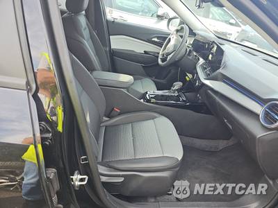 2026 Chevrolet Trax LT - zdjęcie 8 z 22 - miniatura