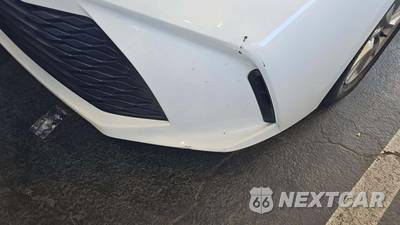 2025 Toyota Camry LE - zdjęcie 22 z 25 - miniatura