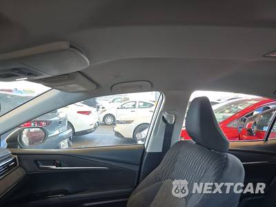 2025 Toyota Camry LE - zdjęcie 19 z 25 - miniatura