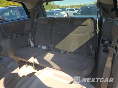 2006 Toyota Sienna LE Minivan 7-Passenger 119.3" WB - zdjęcie 14 z 38 - miniatura
