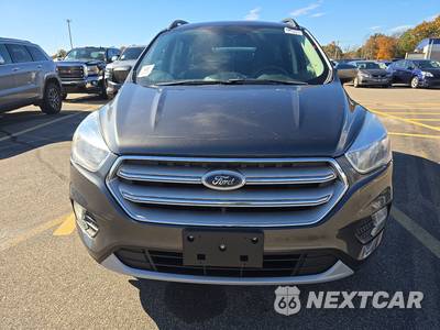 2018 Ford Escape SE - zdjęcie 2 z 27 - miniatura
