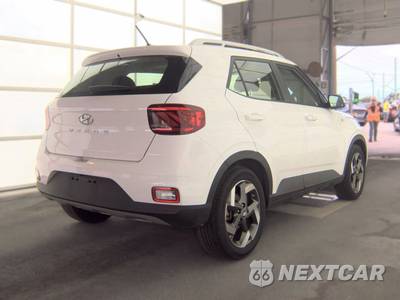 2025 Hyundai Venue SEL - zdjęcie 4 z 21 - miniatura