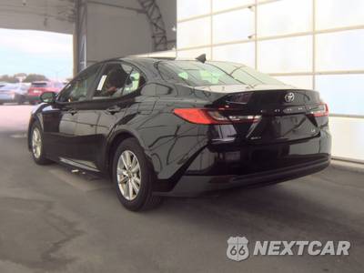 2025 Toyota Camry LE - zdjęcie 6 z 27 - miniatura