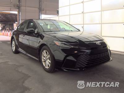 2025 Toyota Camry LE - zdjęcie 3 z 27 - miniatura