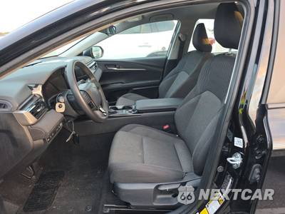 2025 Toyota Camry LE - zdjęcie 7 z 27 - miniatura
