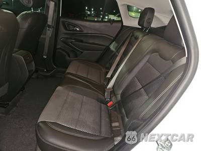 2025 Chevrolet Trax LT - zdjęcie 13 z 36 - miniatura