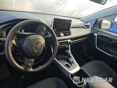 2025 Toyota RAV4 LE - zdjęcie 11 z 29 - miniatura