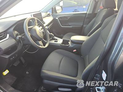 2025 Toyota RAV4 LE - zdjęcie 7 z 29 - miniatura
