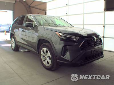 2025 Toyota RAV4 LE - zdjęcie 3 z 29 - miniatura