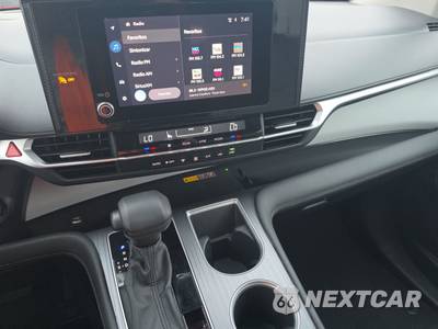 2025 Toyota Sienna LE 8-Passenger 120.5" WB - zdjęcie 11 z 28 - miniatura