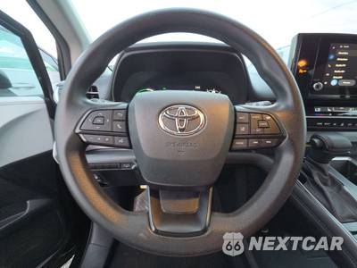 2025 Toyota Sienna LE 8-Passenger 120.5" WB - zdjęcie 10 z 28 - miniatura