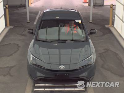 2025 Toyota Prius LE - zdjęcie 2 z 32 - miniatura