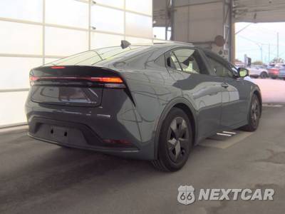 2025 Toyota Prius LE - zdjęcie 4 z 32 - miniatura