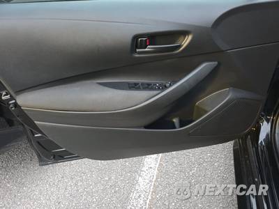2026 Toyota Corolla LE Sedan - zdjęcie 9 z 30 - miniatura