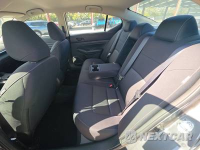2025 Nissan Altima SV - zdjęcie 13 z 32 - miniatura