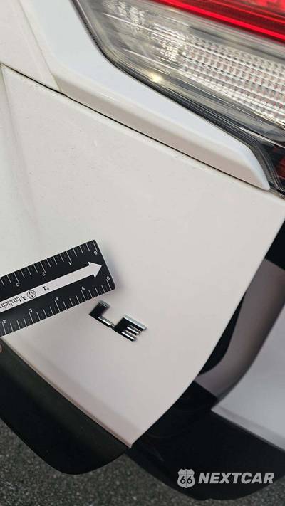 2025 Toyota RAV4 LE - zdjęcie 32 z 42 - miniatura