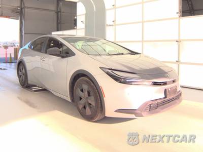 2025 Toyota Prius LE - zdjęcie 3 z 34 - miniatura