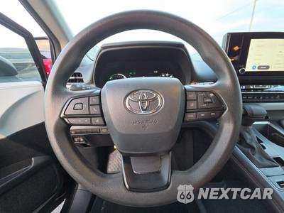 2025 Toyota Sienna LE 8-Passenger 120.5" WB - zdjęcie 10 z 23 - miniatura