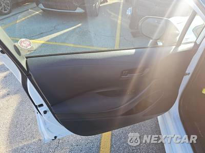 2026 Toyota Corolla LE Sedan - zdjęcie 9 z 25 - miniatura