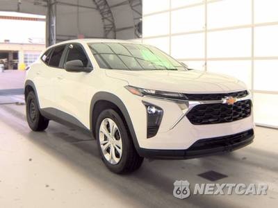 2025 Chevrolet Trax LS - zdjęcie 3 z 27 - miniatura