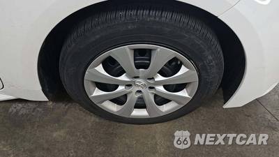 2026 Toyota Corolla LE Sedan - zdjęcie 33 z 34 - miniatura