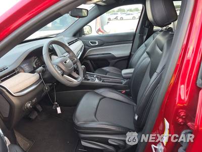 2025 Jeep Compass Latitude - zdjęcie 7 z 21 - miniatura
