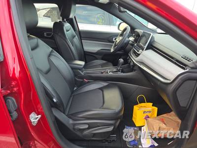 2025 Jeep Compass Latitude - zdjęcie 8 z 21 - miniatura