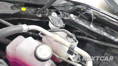 2025 Toyota Camry LE - zdjęcie 30 z 36 - miniatura